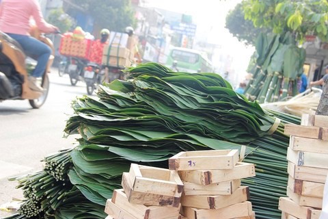 Chợ lá dong nửa thế kỷ ở Sài Gòn nhộn nhịp ngày giáp Tết - Ảnh 7.