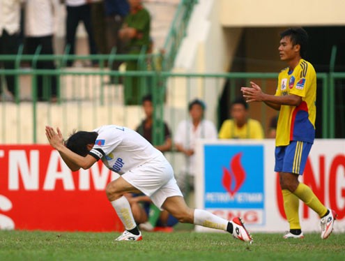 Lê Công Vinh - Tấm gương sáng cho U23 Việt Nam tránh xa cám dỗ trong vinh quang - Ảnh 1.