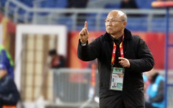 Báo Hàn Quốc tin HLV Park Hang-seo sẽ dùng “ma thuật” giúp U23 Việt Nam hạ Qatar - Ảnh 1.