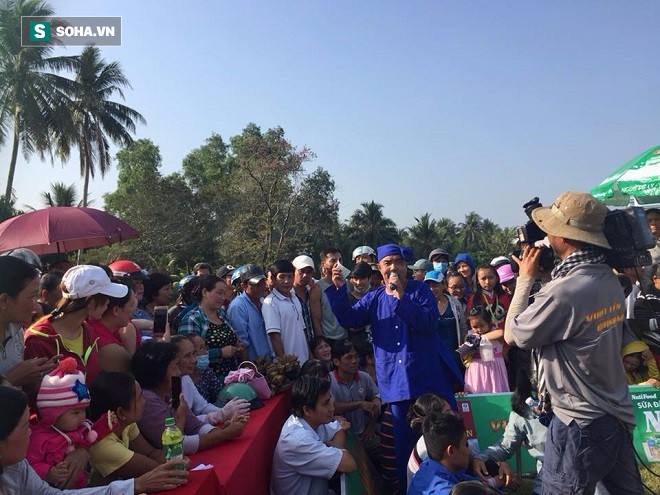 Ở Việt Nam, tìm người dẫn chương trình về nông dân hay như Quyền Linh, chắc chắn không có! - Ảnh 1.