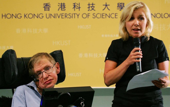 Thiên tài vật lý Stephen Hawking - người cha truyền cảm hứng và chưa bao giờ áp đặt con - Ảnh 1.