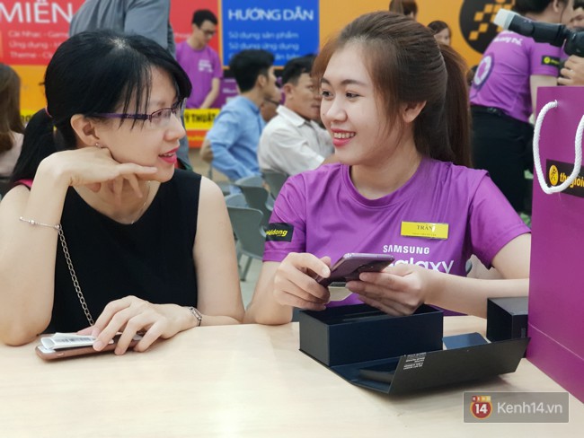 Hôm nay, bộ đôi Samsung Galaxy S9/S9+ chính thức mở bán tại Việt Nam: phiên bản Tím Lilac có lượng đặt hàng trước vượt mong đợi - Ảnh 12.