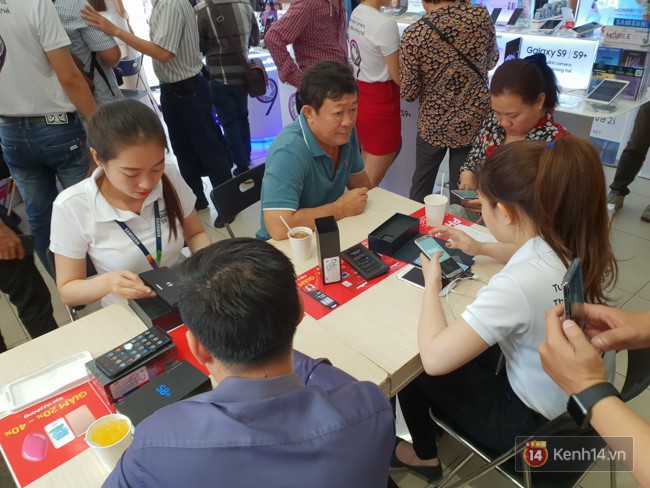 Hôm nay, bộ đôi Samsung Galaxy S9/S9+ chính thức mở bán tại Việt Nam: phiên bản Tím Lilac có lượng đặt hàng trước vượt mong đợi - Ảnh 6.