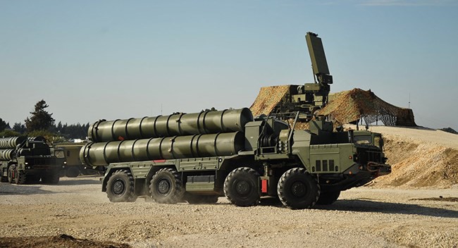 Nga cử thêm S-400 tới Syria: Đón đánh 800 tên lửa Tomahawk Mỹ ngay trong đêm nay? - Ảnh 2.