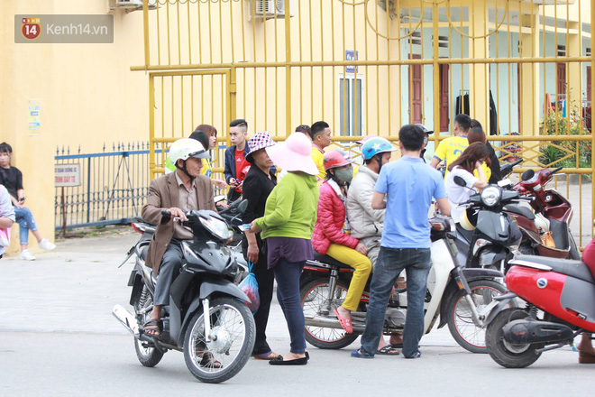 NHM Thanh Hóa vượt hàng chục cây số chờ Bùi Tiến Dũng ra sân - Ảnh 8.