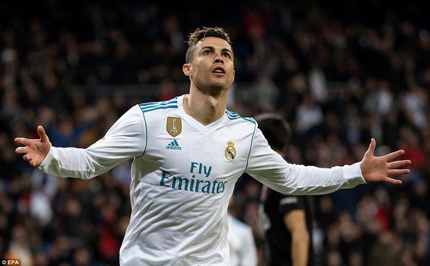 Cristiano Ronaldo là người ngoài hành tinh - Ảnh 2.