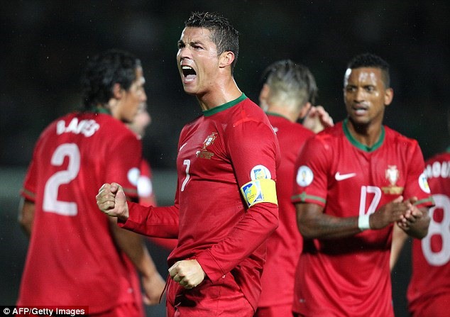 Ronaldo chỉ ghi 1 hat-trick cho M.U trong 50 hat-trick của sự nghiệp - Ảnh 3.