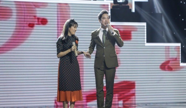 Cô bé mù hát Bolero khiến Ngọc Sơn khóc, Quang Lê tặng 10 triệu và Như Quỳnh mời hát chung - Ảnh 3.