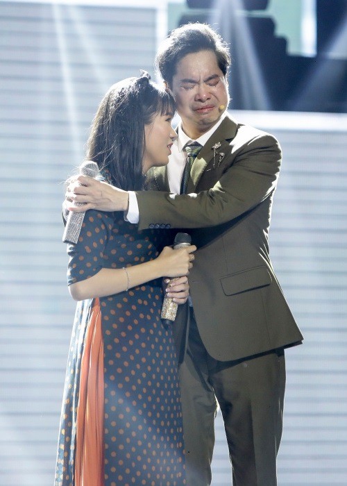 Cô bé mù hát Bolero khiến Ngọc Sơn khóc, Quang Lê tặng 10 triệu và Như Quỳnh mời hát chung - Ảnh 5.