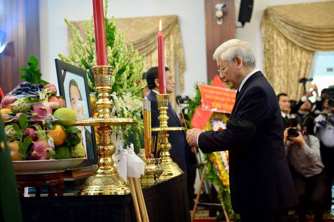 Đang làm lễ truy điệu cố Thủ tướng Phan Văn Khải tại Hội trường Thống Nhất - Ảnh 1.