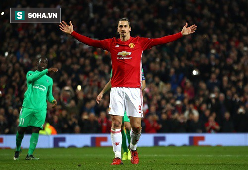 32 khoảnh khắc không thể quên của Ibrahimovic trong màu áo Man United - Ảnh 19.