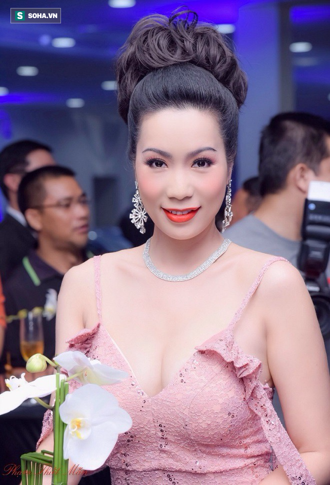 Chân dung Nữ hoàng bikini đầu tiên trong showbiz Việt - Ảnh 4.