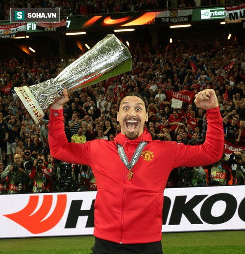 32 khoảnh khắc không thể quên của Ibrahimovic trong màu áo Man United - Ảnh 29.