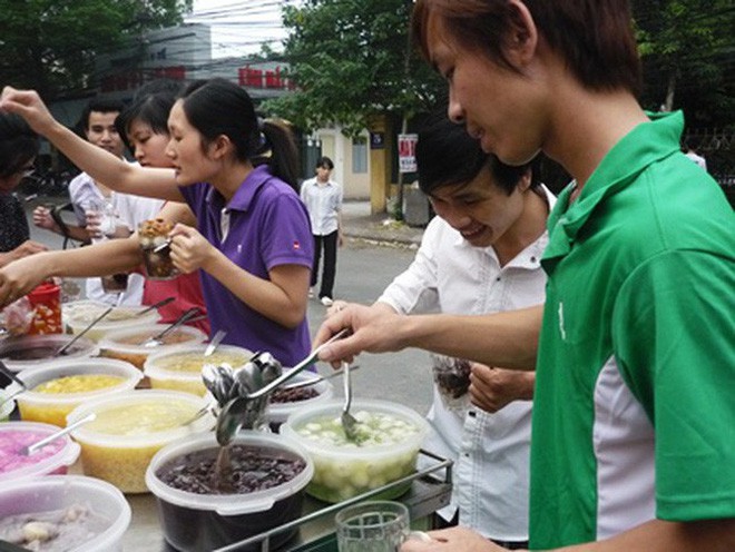 Cái thời trà sữa chưa hot thì giới trẻ Hà Nội thường hay tụ tập ăn uống ở đâu? - Ảnh 36.