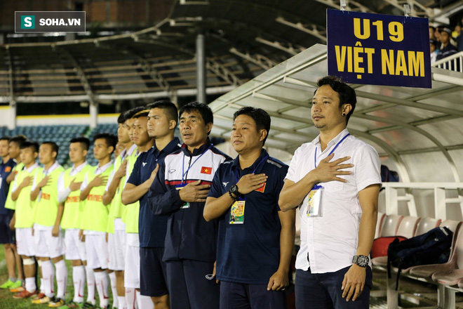 Thua phút cuối, HLV Hàn Quốc nói điều khiến bóng đá Việt Nam mát lòng, mát dạ - Ảnh 1.