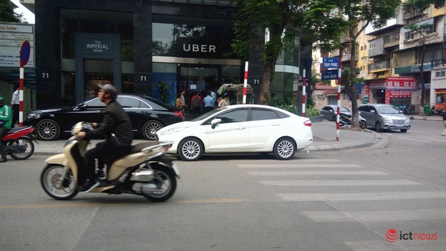 Văn phòng Uber đóng cửa ngay sau thông tin về tay Grab - Ảnh 1.