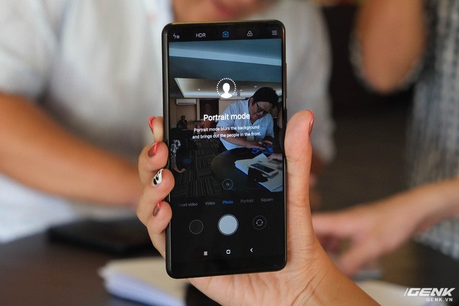 Trên tay Xiaomi Mi Mix 2S: Sinh ra để khắc phục điểm yếu lớn nhất của Mi Mix 2 - Ảnh 4.