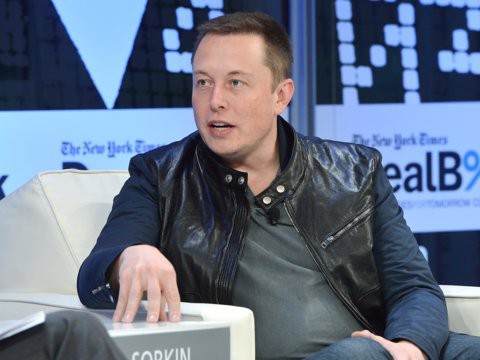 Hành trình kiếm tiền hơn 30 năm của Elon Musk: 12 tuổi tự học lập trình, không ngại lao động chân tay, build PC phục vụ sinh viên khác - Ảnh 4.