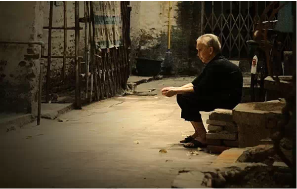 Con gái độc nhất bị xe tông qua đời, người mẹ đã làm một việc khiến ai cũng kính nể - Ảnh 2. Con gái độc nhất bị xe tông qua đời, người mẹ đã làm một việc khiến ai cũng kính nể - Ảnh 2.