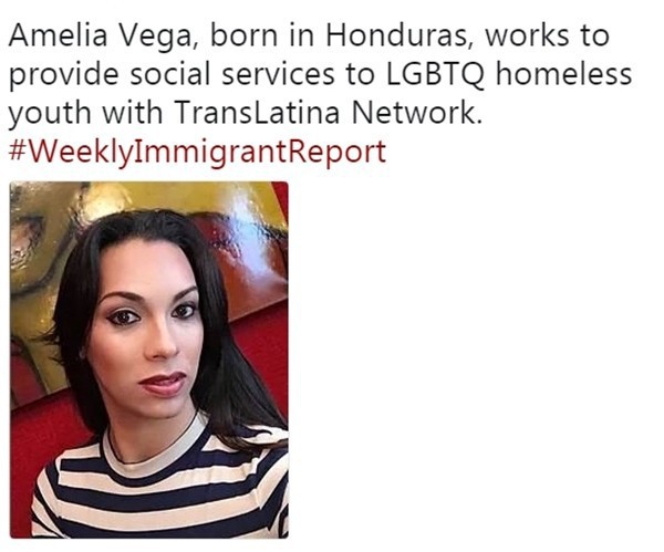 Micro vướng v&agrave;o &aacute;o, th&iacute; sinh Hoa hậu Chuyển giới Quốc tế lộ h&aacute;t nh&eacute;p ngay tr&ecirc;n s&acirc;n khấu - Ảnh 4.