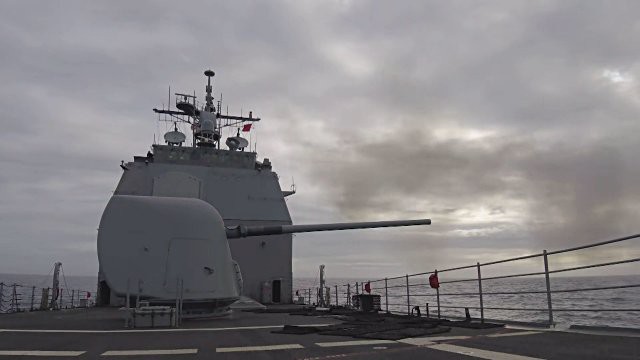 Cận cảnh 2 chiến hạm Mỹ sẽ cùng tàu sân bay USS Carl Vinson đến Việt Nam - Ảnh 7. Cận cảnh 2 chiến hạm Mỹ sẽ cùng tàu sân bay USS Carl Vinson đến Việt Nam - Ảnh 7.