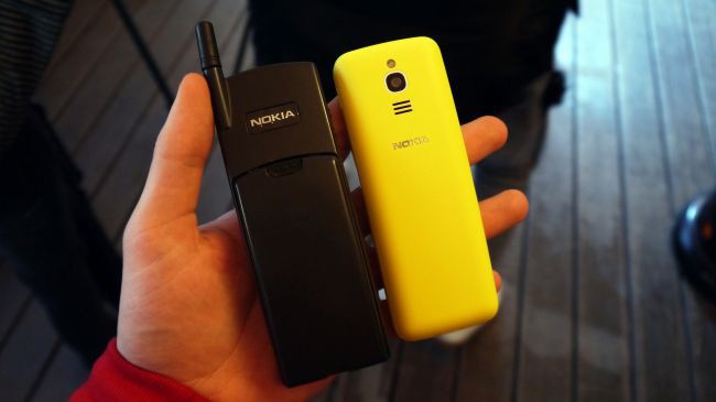 Nokia 8110 vs Nokia 8110 4G: khi kẻ quá cố gặp kẻ tái sinh - Ảnh 7. Nokia 8110 vs Nokia 8110 4G: khi kẻ quá cố gặp kẻ tái sinh - Ảnh 7.