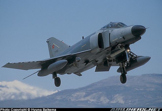 Su-27SK Trung Quốc thất bại nặng nề khi đối kháng với F-4E Terminator 2020 Thổ Nhĩ Kỳ - Ảnh 4.