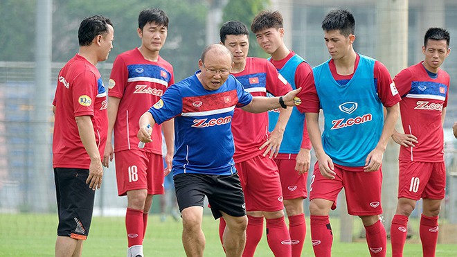 Việt Nam hưởng lợi khi không nằm chung bảng với Thái Lan ở AFF Cup 2018” - Ảnh 3.