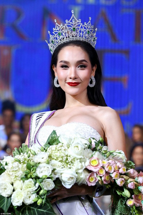 Nhìn lại 12 cựu Hoa hậu Chuyển giới để thấy Hương Giang Idol hoàn toàn có thể đăng quang! - Ảnh 12.