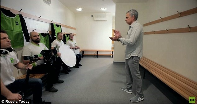 Người đặc biệt Mourinho kí hợp đồng với điện Kremlin, Nga - Ảnh 1.