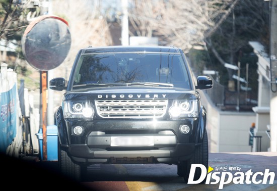 Dispatch cuối cùng đã ra tay, tung ảnh hẹn hò của Park Shin Hye và đàn em điển trai - Ảnh 9.