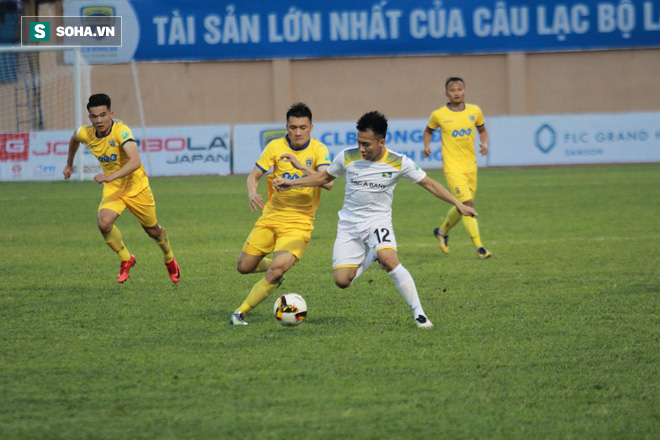 Sau sai lầm đáng quên, Bùi Tiến Dũng tỏa sáng ngày trở lại V.League - Ảnh 3.