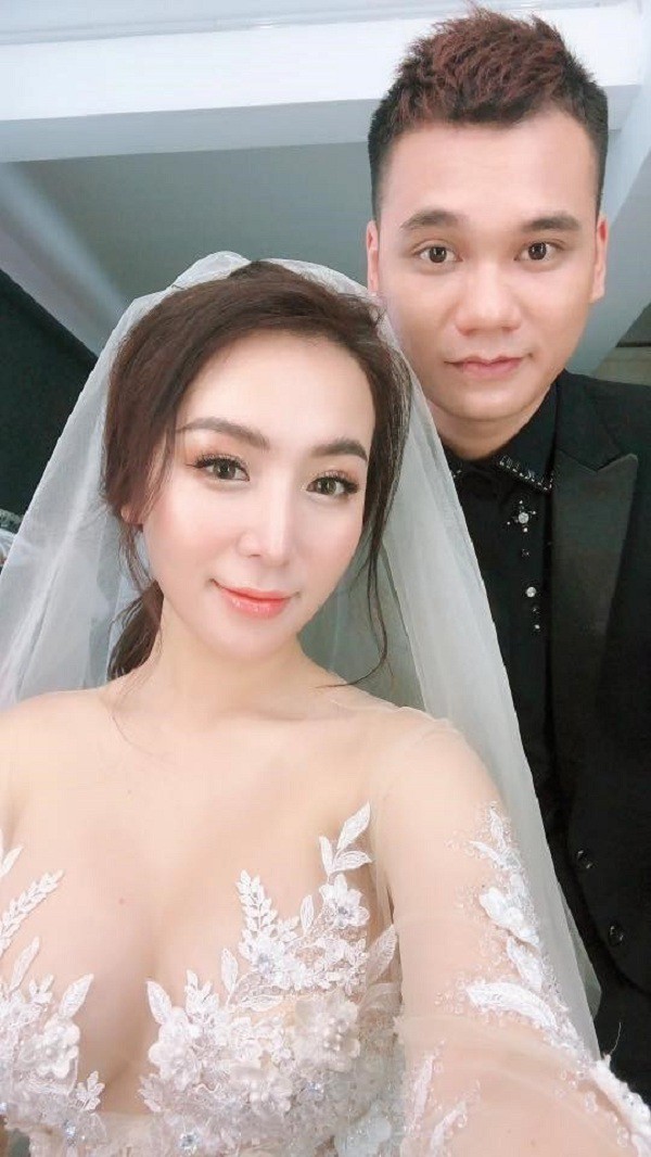 Ca sĩ Khắc Việt hôn vợ DJ xinh đẹp say đắm trong ngày cưới - Ảnh 28.