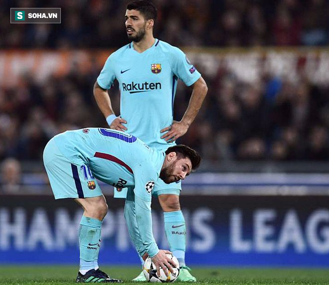 Tịt ngòi ở trận thua AS Roma, Messi đã đầu hàng trước Ronaldo - Ảnh 2.