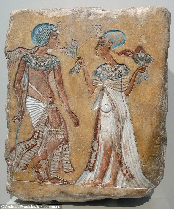 Sắp tìm ra mộ nữ hoàng bi đát nhất của Ai Cập: Phải cưới ông nội, cha và anh trai mình - Ảnh 2.