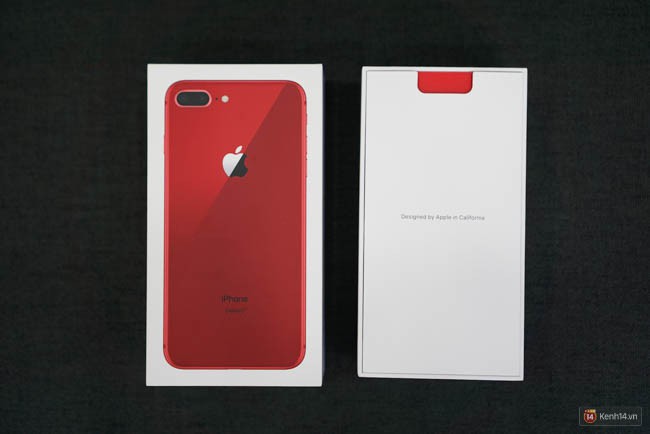 iPhone 8 Plus (PRODUCT)RED đã về làng: Viền mặt trước đen bóng, lưng kính đẹp mê ly, giá từ 20,5 triệu đồng - Ảnh 2.