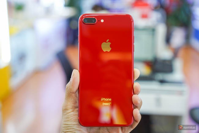 iPhone 8 Plus (PRODUCT)RED đã về làng: Viền mặt trước đen bóng, lưng kính đẹp mê ly, giá từ 20,5 triệu đồng - Ảnh 7.