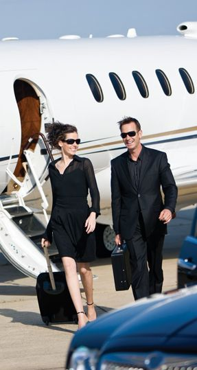 Chuyện mai mối của giới siêu giàu: Khách VIP sẵn sàng chi hàng tỷ để tìm kiếm tình yêu từ những cuộc gặp gỡ trên máy bay riêng - Ảnh 2.