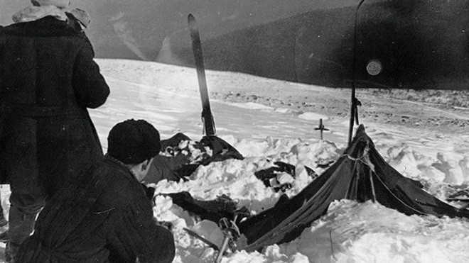 Cái chết bí ẩn của 9 người leo núi xấu số trên Đèo Dyatlov: nạn nhân chết vì mất nhiệt, có chấn thương không thể do con người gây ra, quần áo bị nhiễm xạ nặng - Ảnh 3.