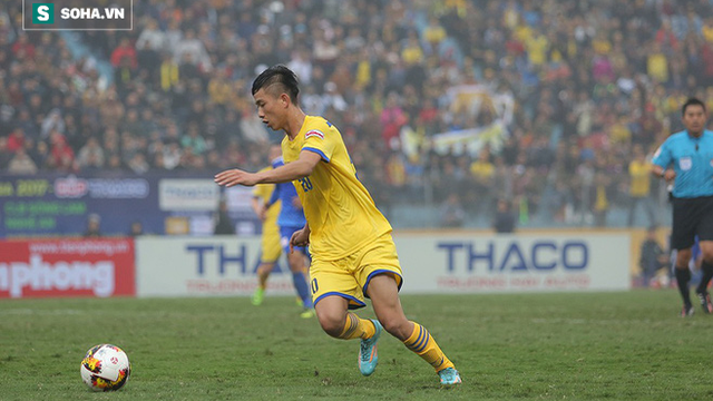 Màn trình diễn tương phản của sao U23 ở vòng 5 V.League - Ảnh 1.