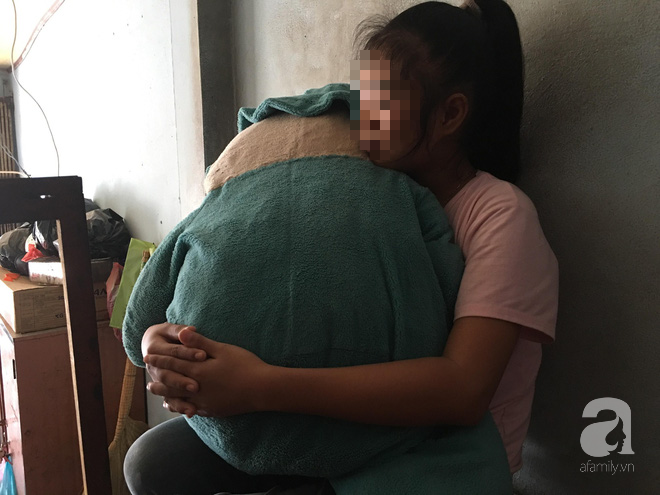 TP.HCM: Phải ở nhà vì không có tiền đi học, bé gái 11 tuổi câm điếc bị xe ôm đưa vào nhà nghỉ xâm hại - Ảnh 3.