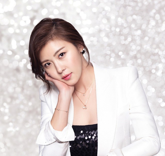  Ha Ji Won: Phụ nữ mạnh mẽ đến mấy cũng cần một bờ vai để bớt chênh vênh  - Ảnh 4.