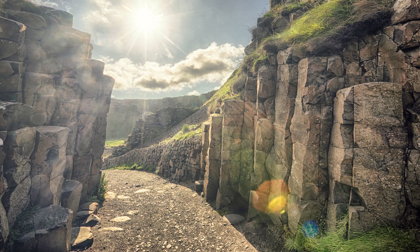 Bí ẩn “con đường của người khổng lồ” ở Ireland cuối cũng đã sáng tỏ