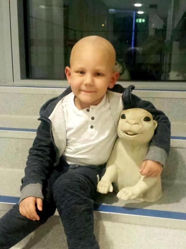 Cậu bé 8 tuổi thoát khỏi ung thư giai đoạn cuối mà không cần điều trị - Ảnh 1.