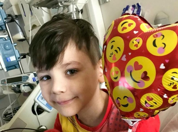 Cậu bé 8 tuổi thoát khỏi ung thư giai đoạn cuối mà không cần điều trị - Ảnh 3.