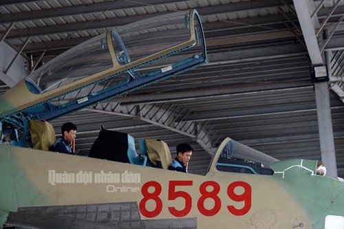  Hổ mang chúa Su-30MK2 Lam Sơn tự tin làm chủ bầu trời - Ảnh 5.