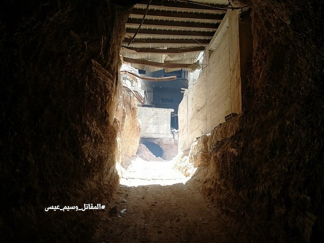 Sốc trước nhà tù “tử thần” và trung tâm chỉ huy thánh chiến ở tử địa Douma, Syria - Ảnh 16.