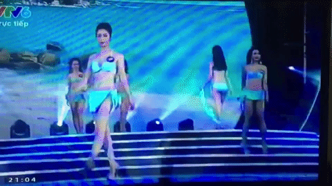 Chung kết Hoa hậu Biển Việt Nam toàn cầu: 40 thí sinh trình diễn bikini nóng bỏng - Ảnh 2.