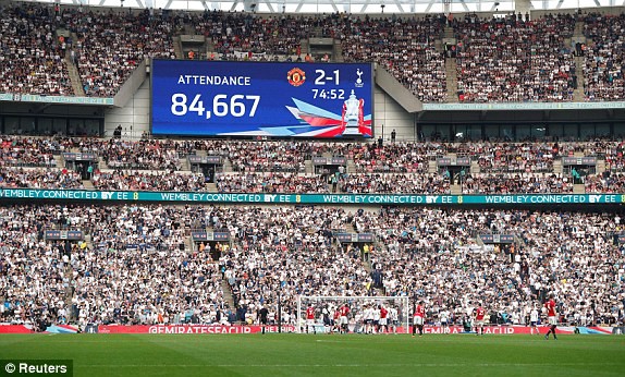 Đối đầu rực lửa, Man United hùng dũng vượt Tottenham, vào Chung kết FA Cup - Ảnh 21.