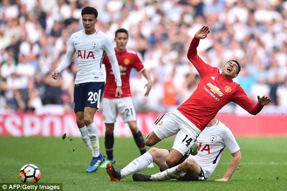 Đối đầu rực lửa, Man United hùng dũng vượt Tottenham, vào Chung kết FA Cup - Ảnh 15.